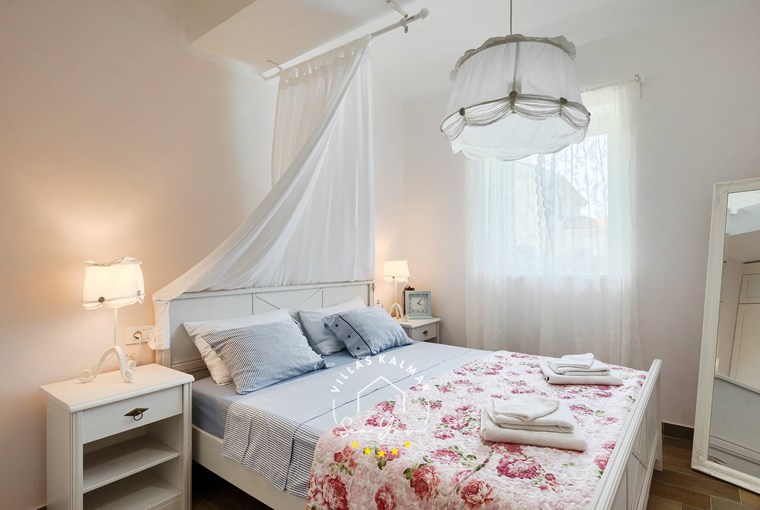 Villa Stonegate Estate image 63 of 99