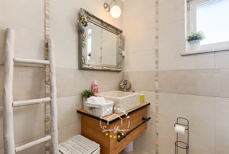 Villa Stonegate Estate image 68 of 99