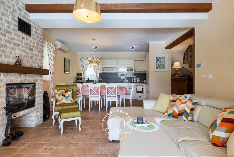 Villa Stonegate Estate image 73 of 99