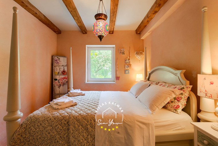 Villa Stonegate Estate image 90 of 99