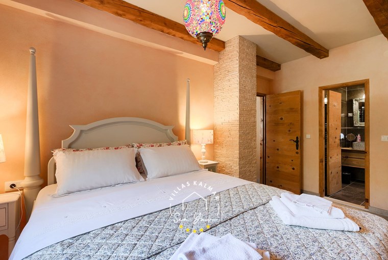 Villa Stonegate Estate image 92 of 99