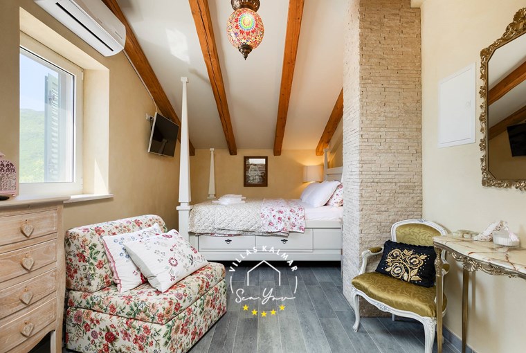 Villa Stonegate Estate image 94 of 99