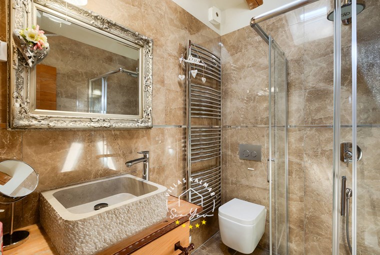 Villa Stonegate Estate image 97 of 99