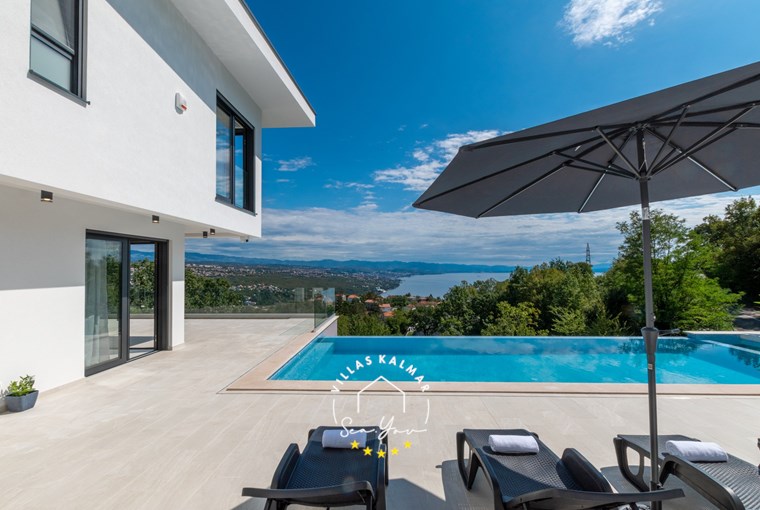 Modern villa with private pool and sea view in the Kvarner Bay