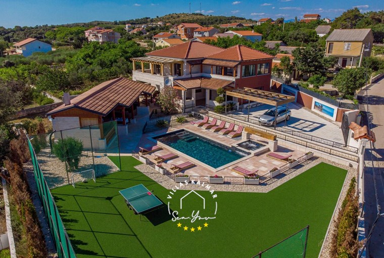 Villa My Way with outdoor private pool, table tennis and garden - island Vir