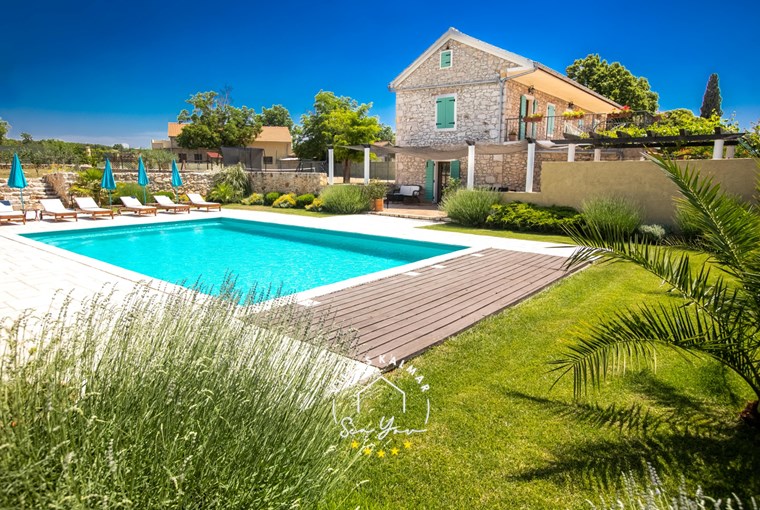 Restored Villa Bozini Dvori with private pool and garden, near Zadar