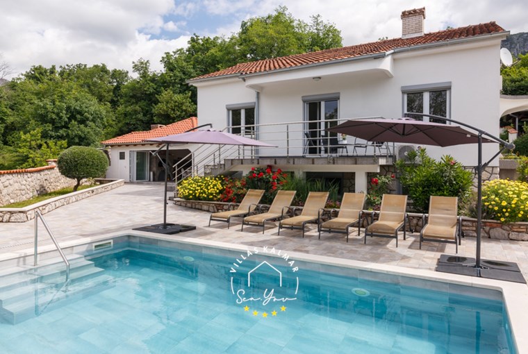 Charming family villa with private pool near Crikvenica - Modern House Ana