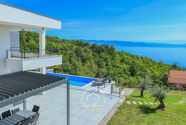 Modern villa with private pool and magnificent view over the Kvarner Bay, near Opatija