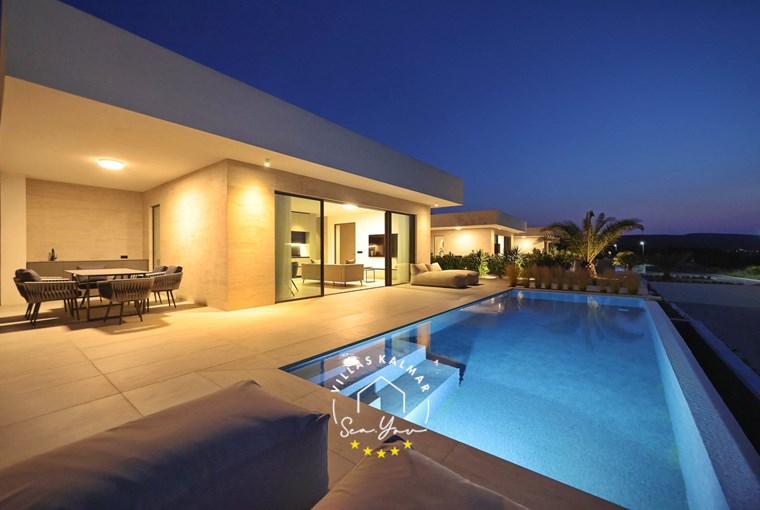 Villa D8 image 20 of 57