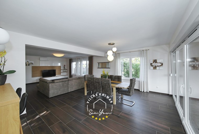 Villa Angelina image 25 of 44