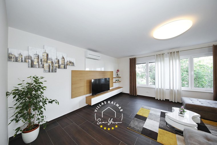 Villa Angelina image 20 of 44