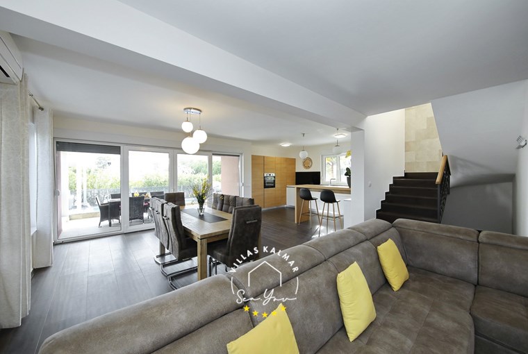 Villa Angelina image 21 of 44