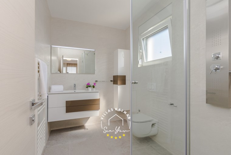 Villa Angelina image 38 of 44