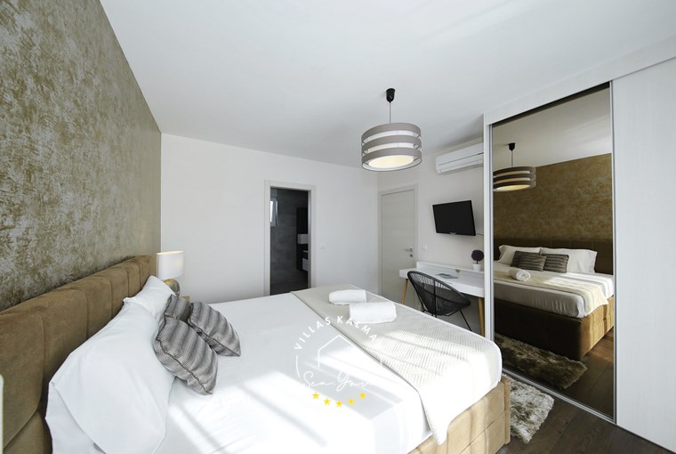 Villa Angelina image 41 of 44