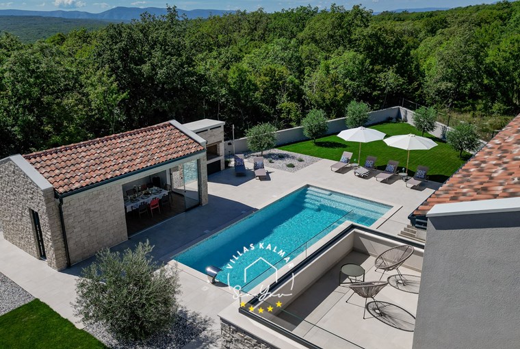 Villa Vonskari image 3 of 56