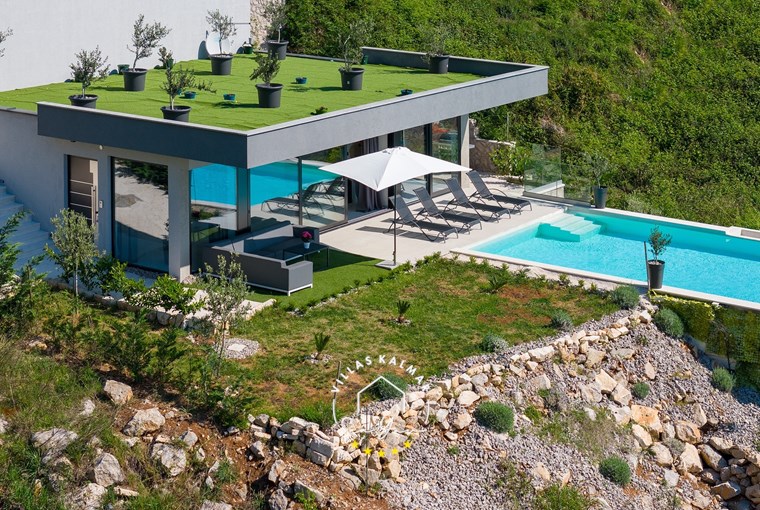 Villa Sea Level with private pool and lounge area in Labin near the sea