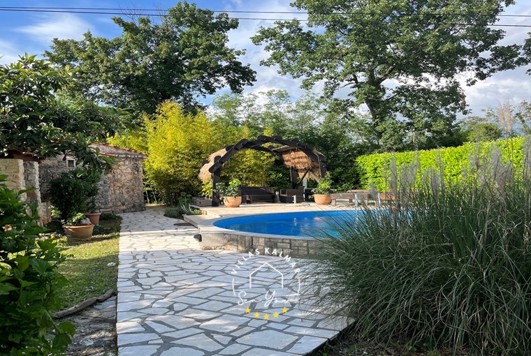 Villa Casa Rupeni image 1 of 22