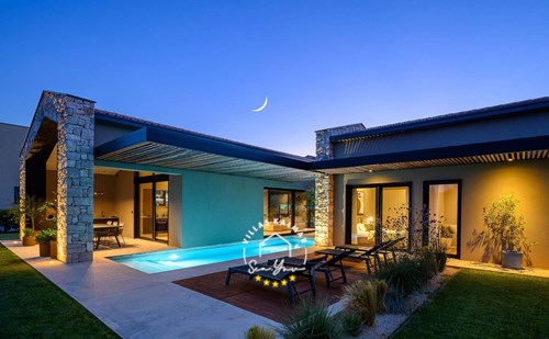 Villa CasaNova image 1 of 6