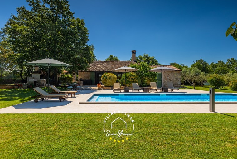 Villa Valade image 2 of 60