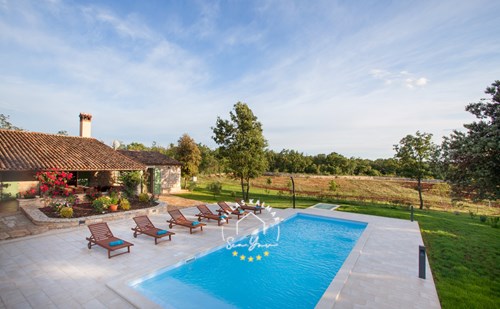 Villa Valade image 3 of 6