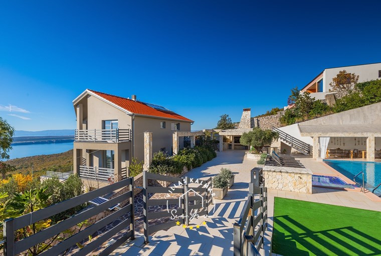 Villa Viktoria foto 7 di 123