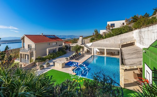 Villa Viktoria image 1 of 6