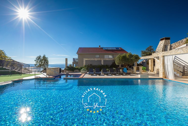 Villa Viktoria foto 25 di 123