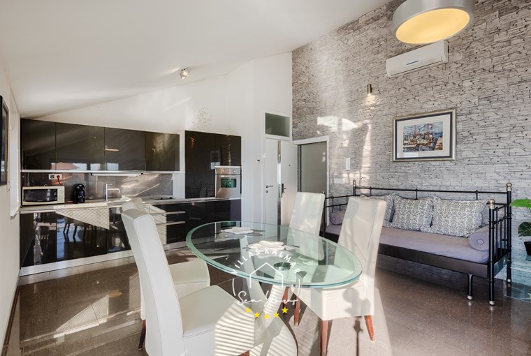 Villa Viktoria foto 51 di 123