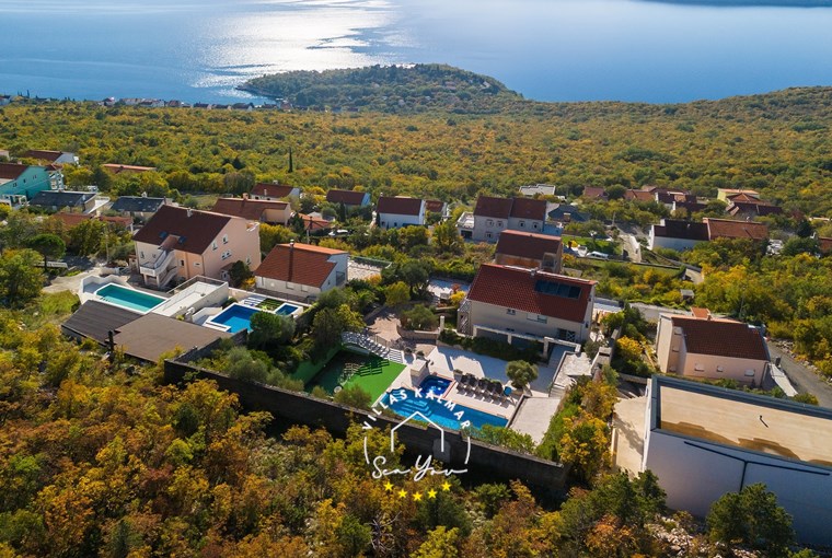 Villa Viktoria foto 45 di 123