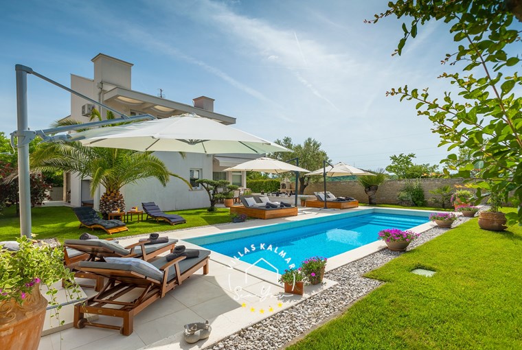 Villa White Bella slika 1 od 97