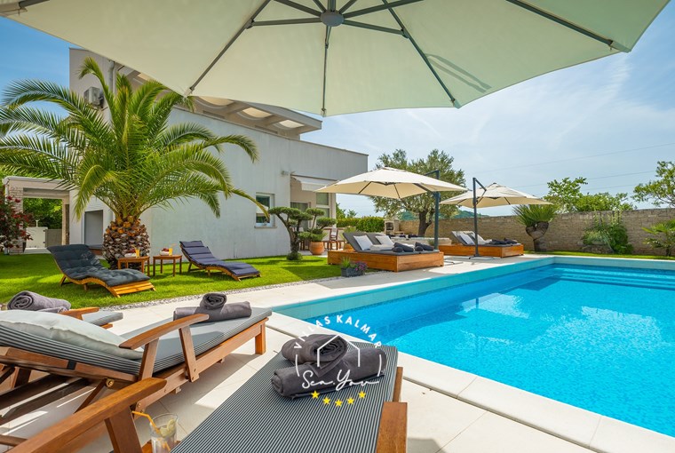 Villa White Bella slika 3 od 97