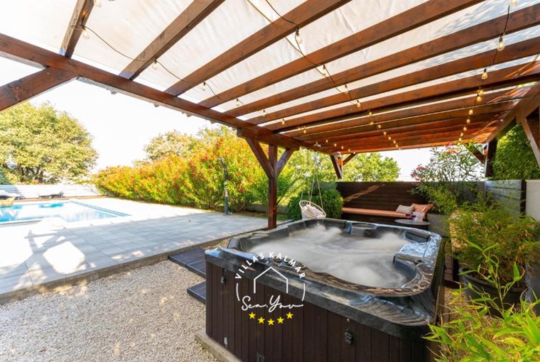 Villa Chillax Inn image 4 of 47