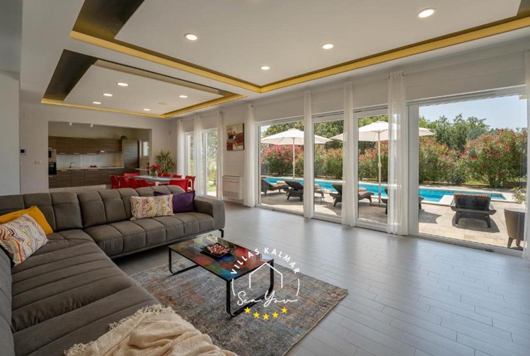 Villa Chillax Inn image 3 of 47