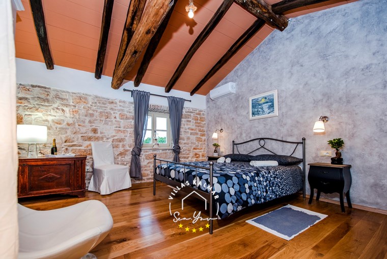 Villa Tomani image 3 of 108