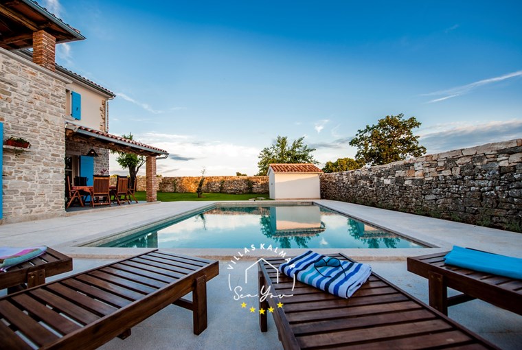 Villa Tomani image 2 of 108