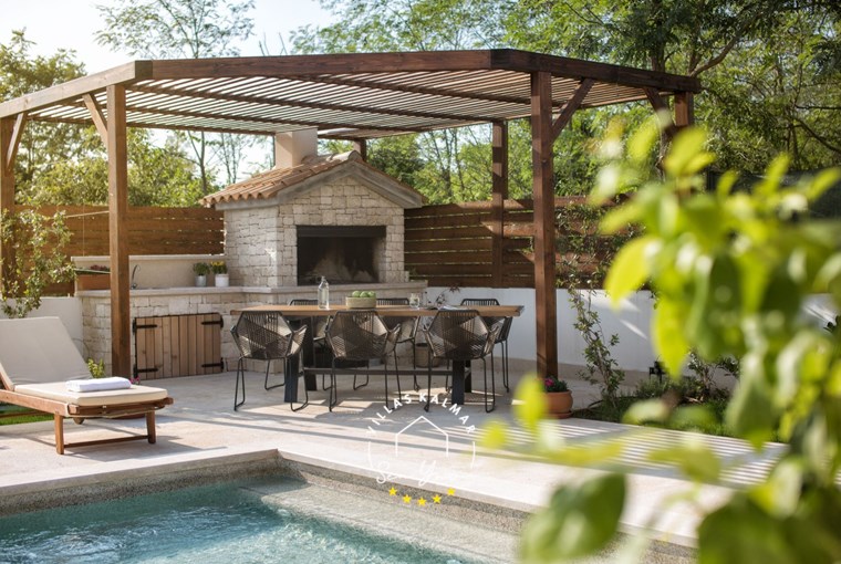 Villa Tisa image 8 of 25