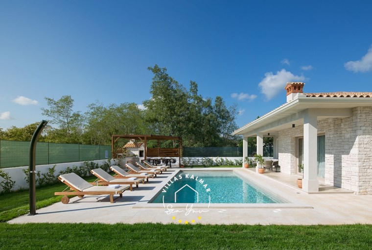 Villa Tisa image 3 of 25