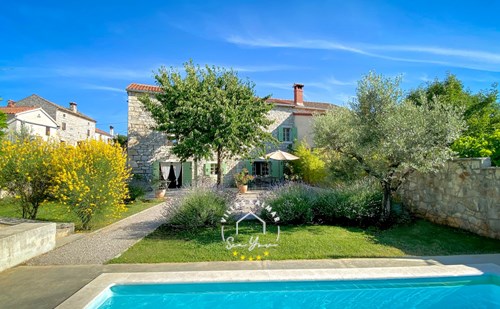 Villa Kalu image 1 of 6